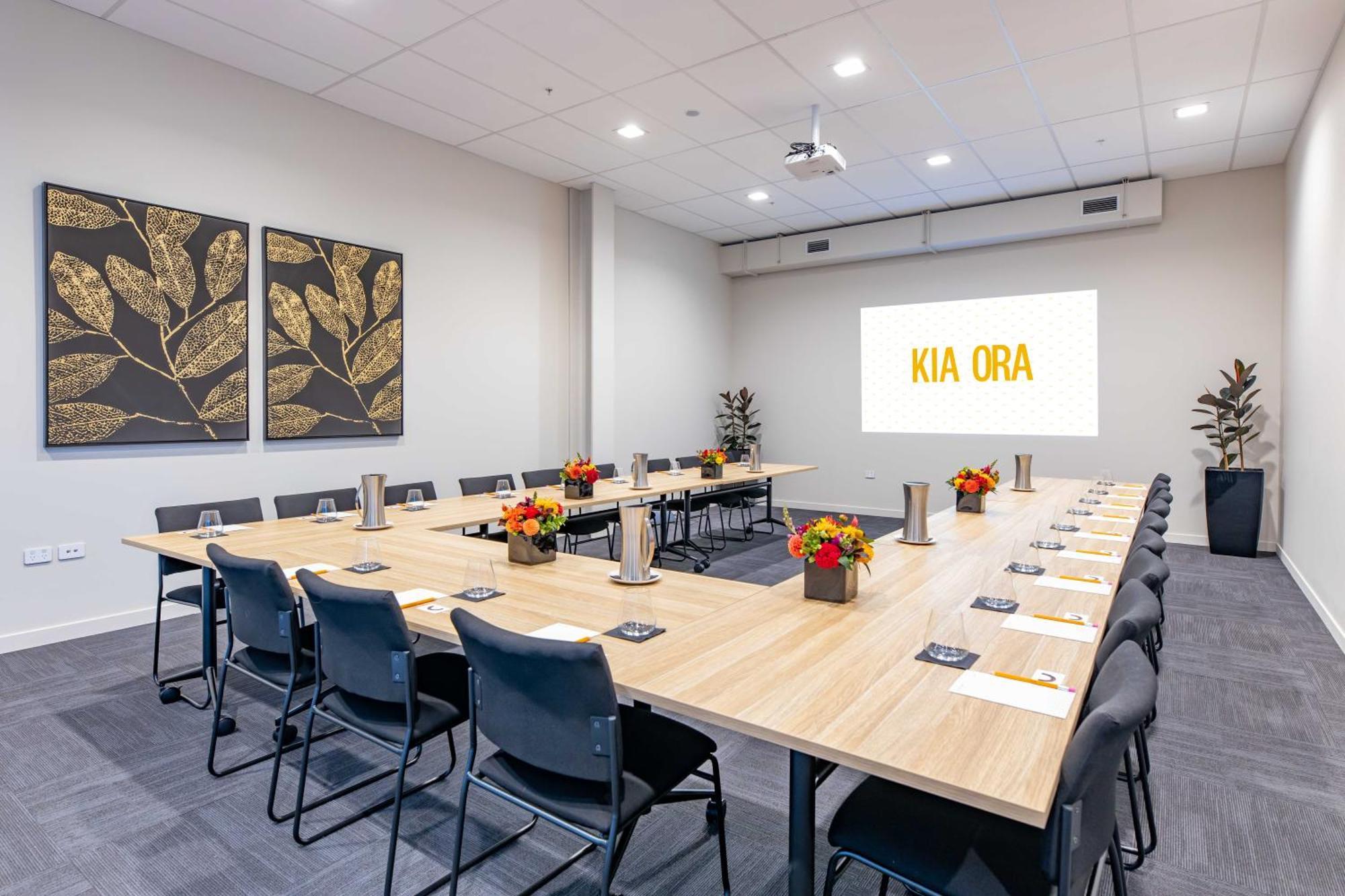 Sudima Christchurch City Екстериор снимка Meeting room at the KIAA