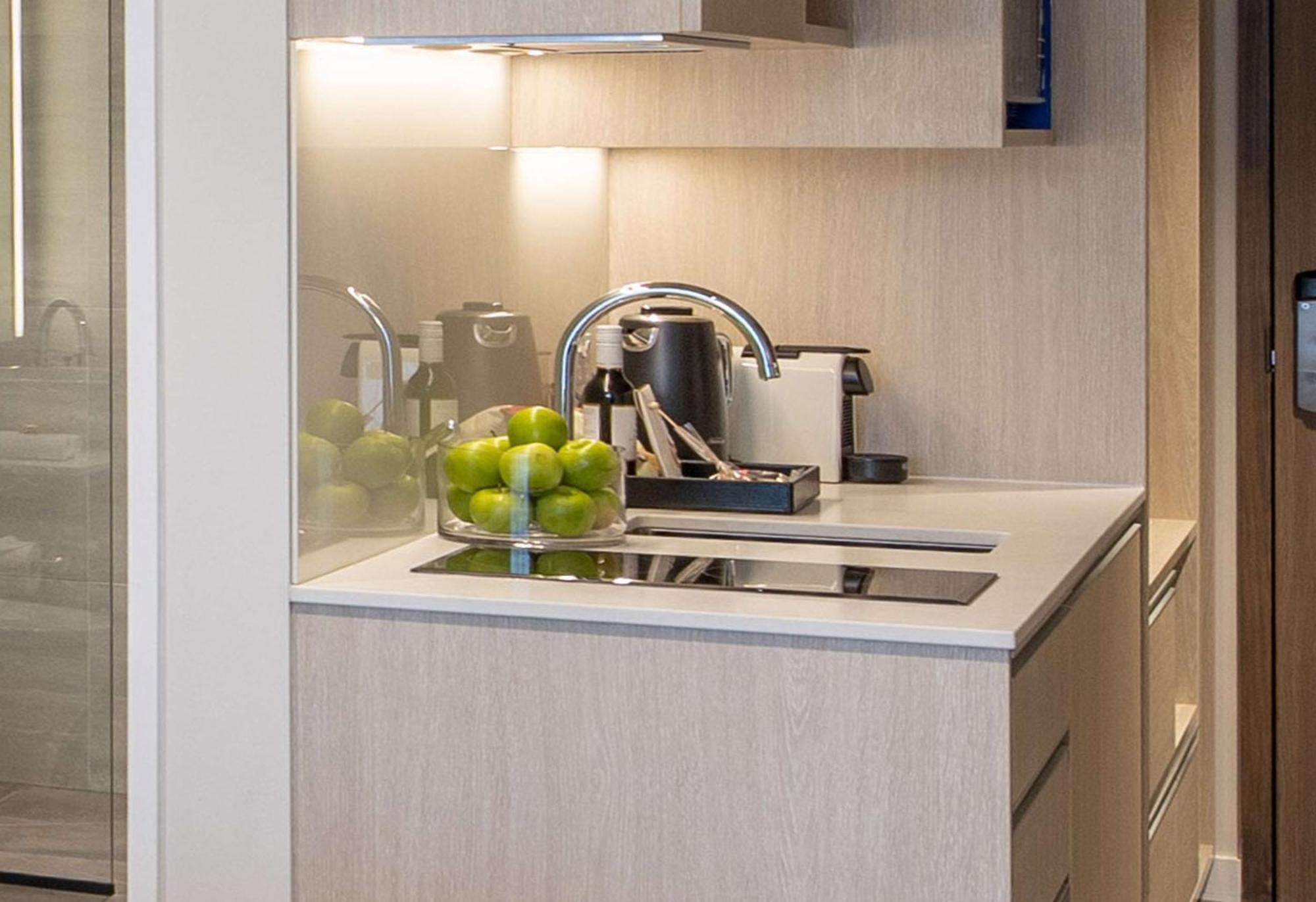 Sudima Christchurch City Екстериор снимка A kitchen in a serviced apartment